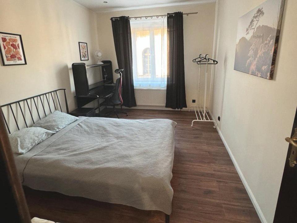 2-Room Apartment In The City Center Познан Екстериор снимка